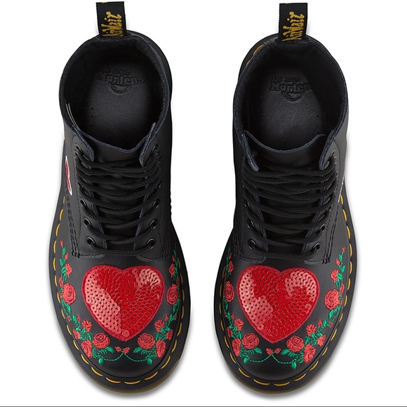 ❤️DR MARTENS PASCAL SEQUIN HEARTS 1460 HEART BOOTS - Picture 7 of 13